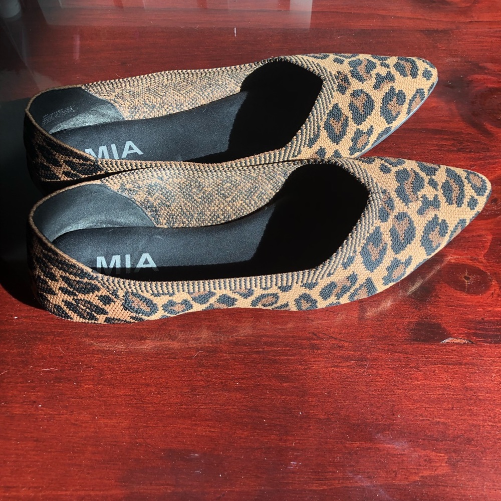 Mia leopard print flats